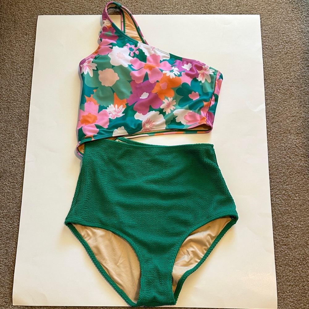 Womens Livy and Kate Oasis Floral Sedona One Piece size Medium. Worn once. - Picture 3 of 5